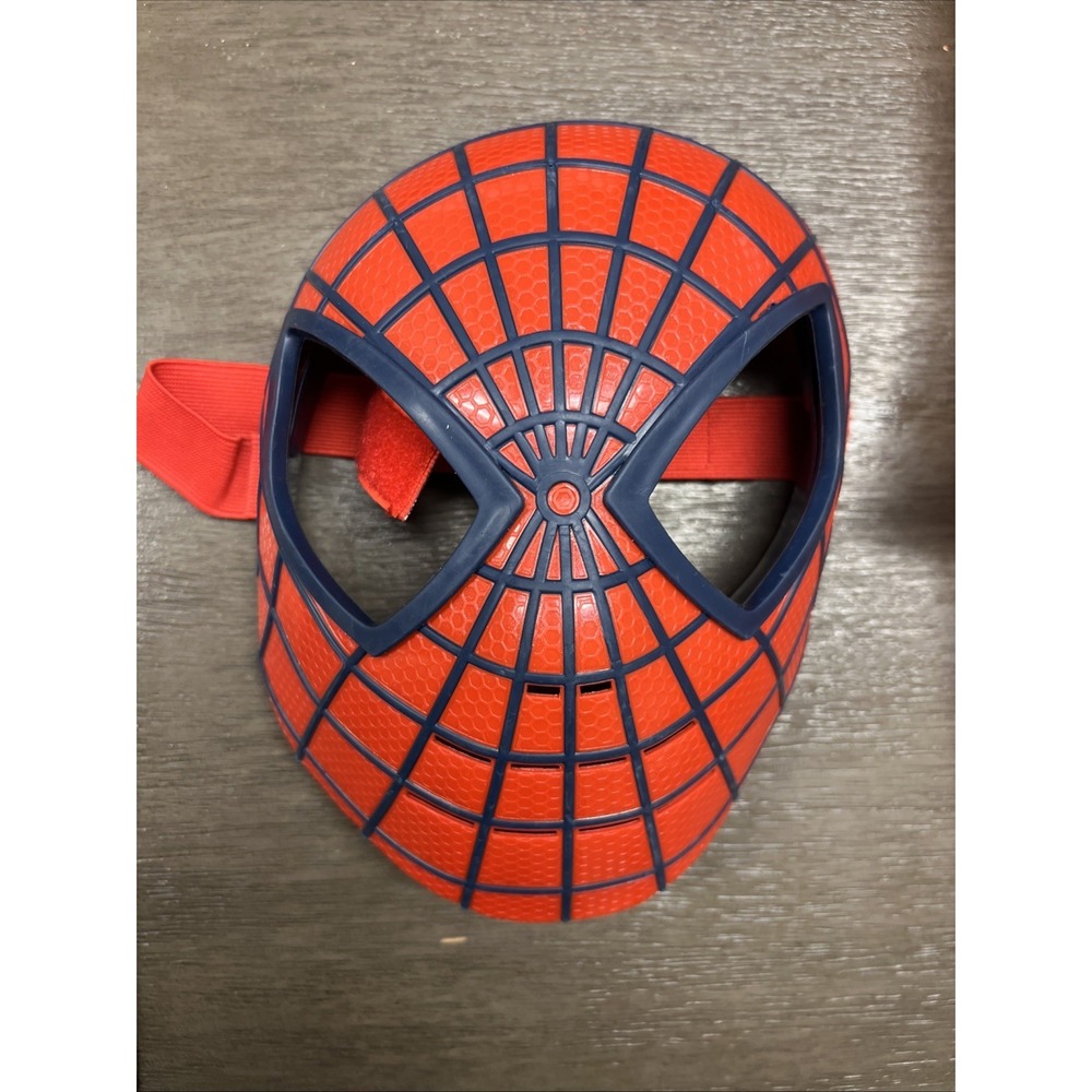 Marvel Spiderman Mask Hasbro Plastic & Rubber Adjustable Strap Halloween 2010